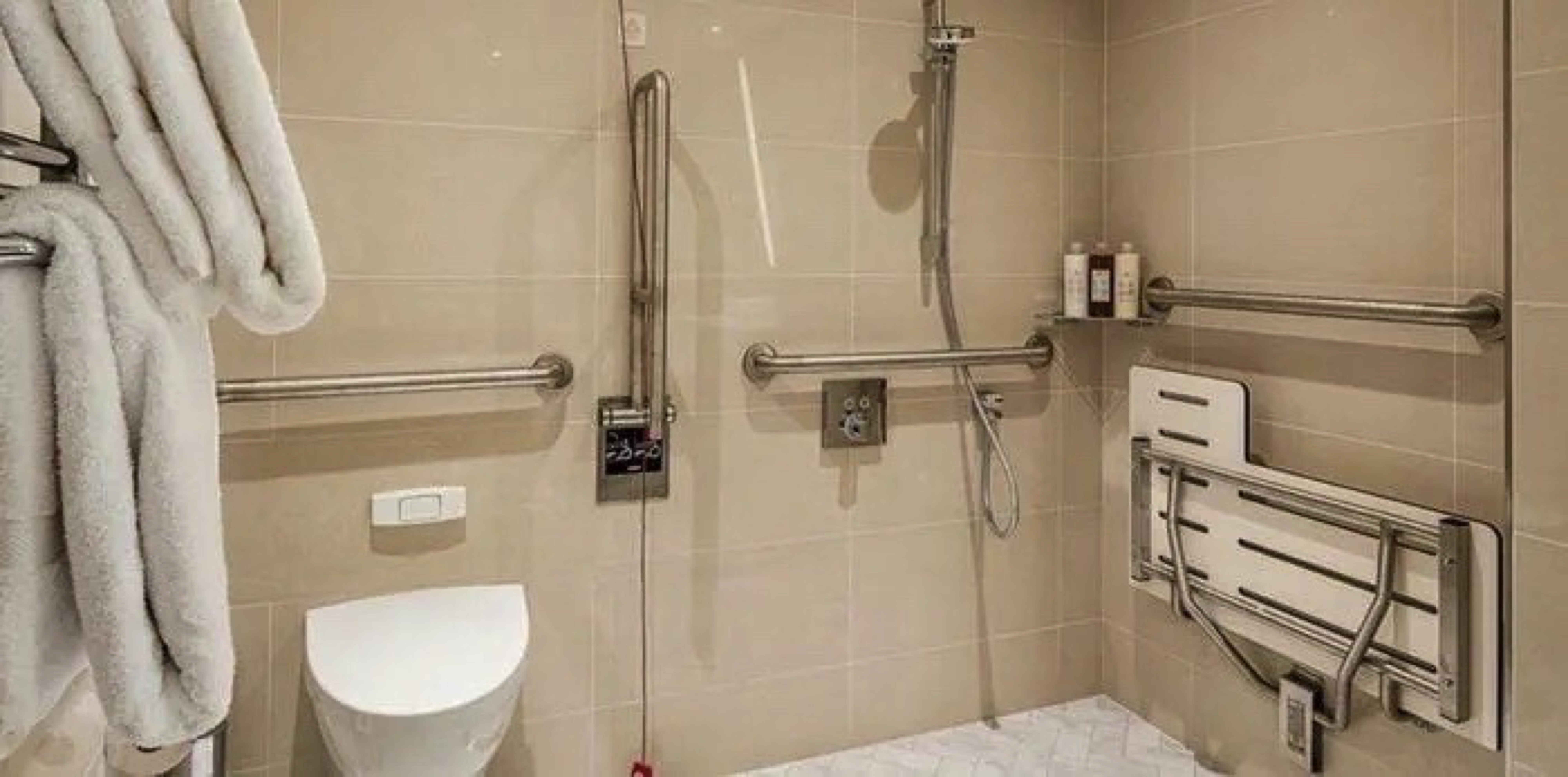 Adapted Junior Suite with Balcony